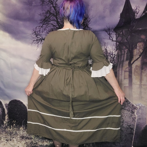 Scarlet Darkness olive green white trim whimsigoth colonial dress size L - Picture 5 of 6
